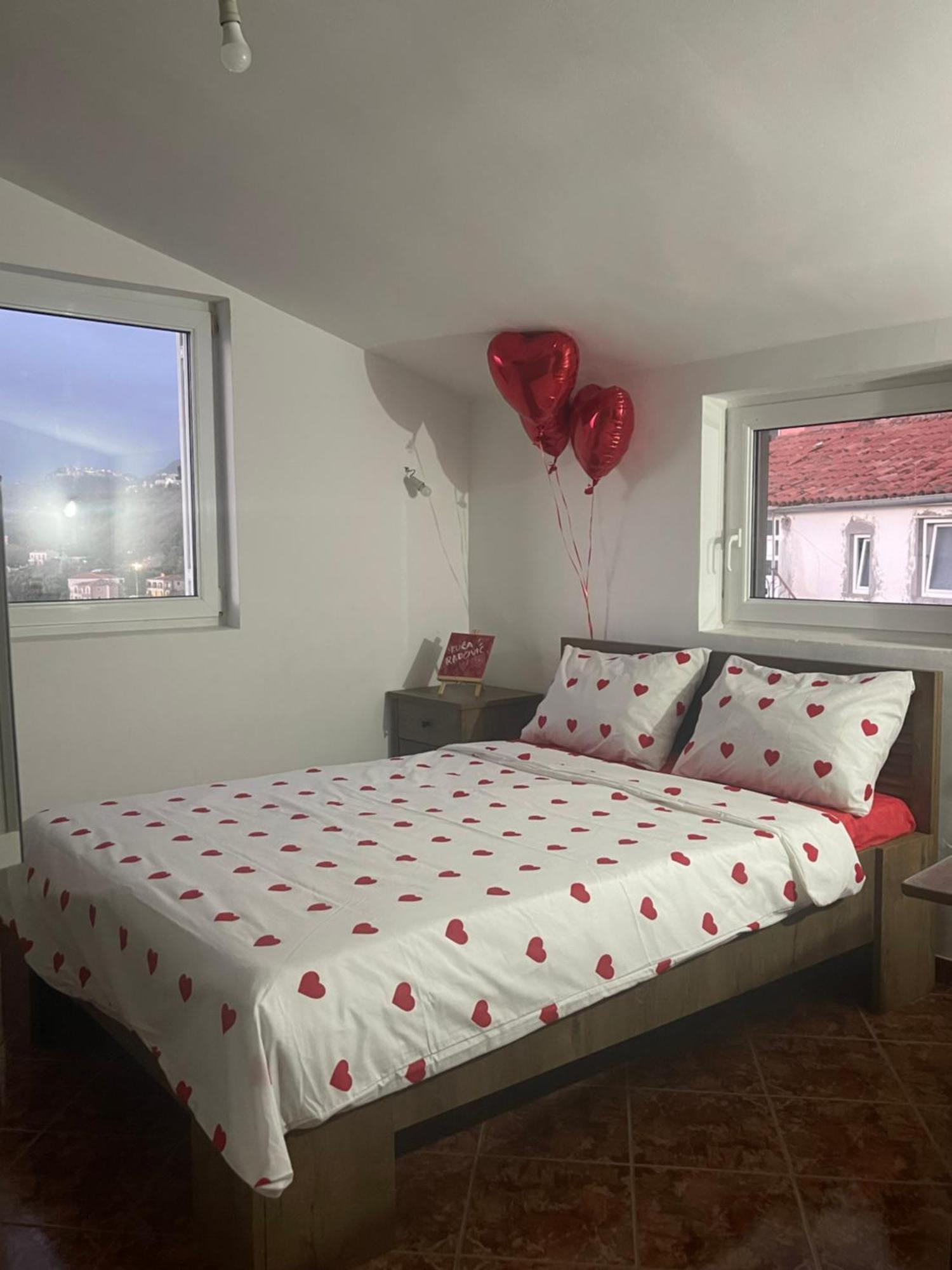 Kuca Radovic Hotel Budva Værelse billede